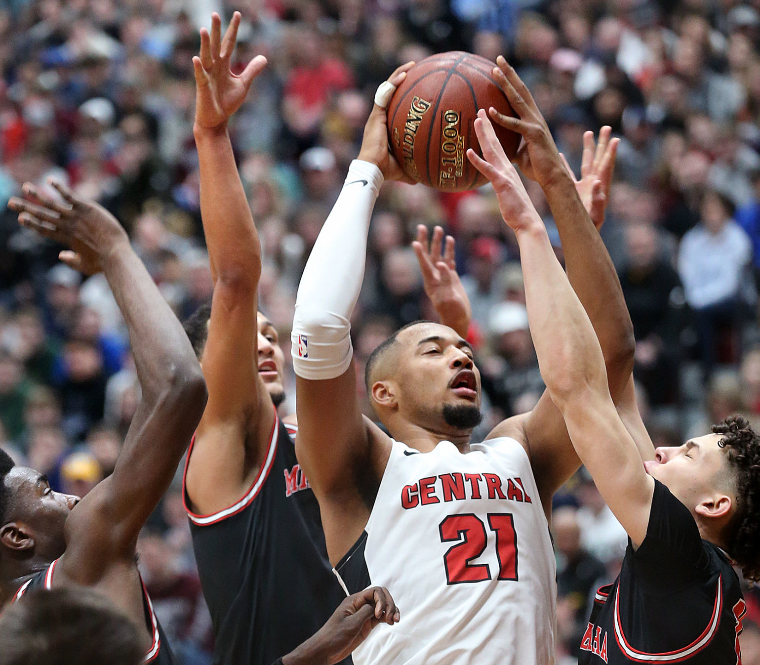 February 1: Minnehaha vs. Central